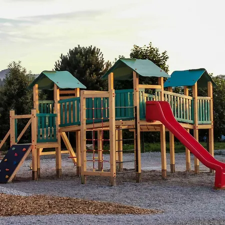 Village Lipa Apartament