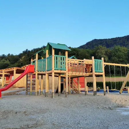 Apartment Village Lipa *